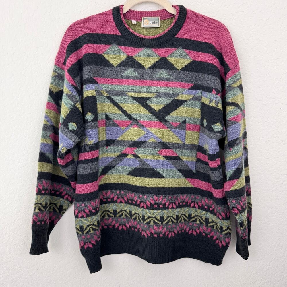 Burton Unisex Vintage Knit Crew Sweater Size 3 Measures L/XL Geo Print Winter